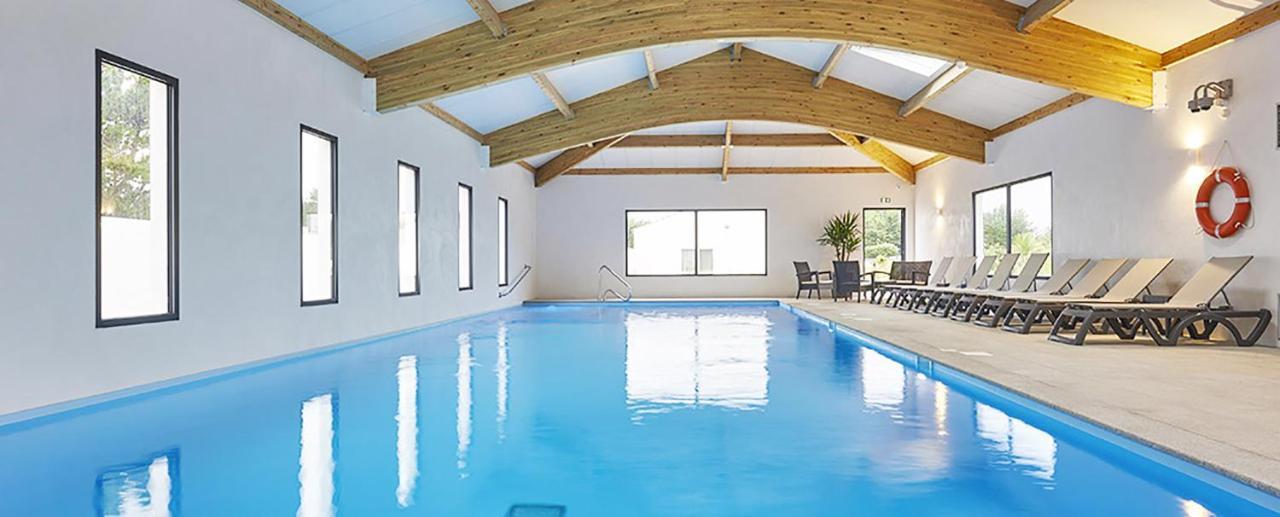 Chalet Pour 6, Domaine Avec Piscine Сен-Ілер-де-Р'єз Екстер'єр фото